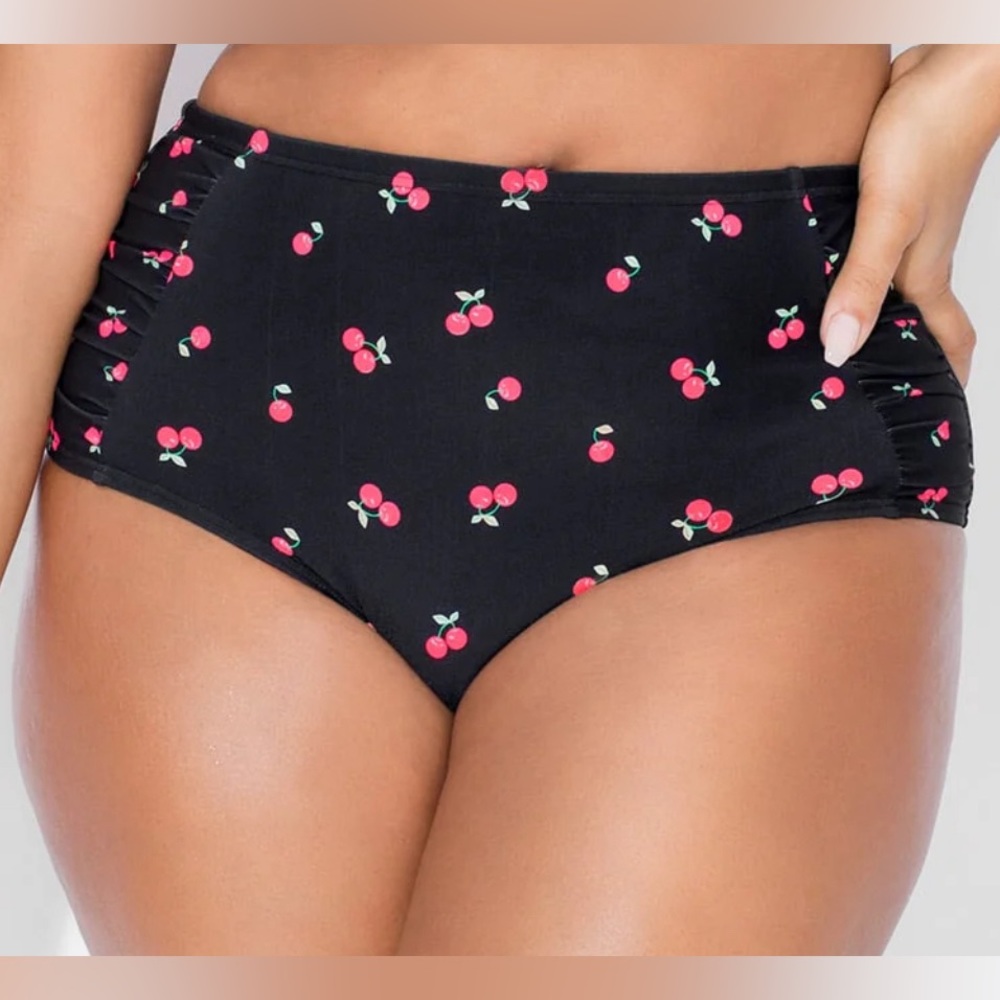 Smart and sexy plus size swim bottoms in 16/18 sweet cherries design nwt